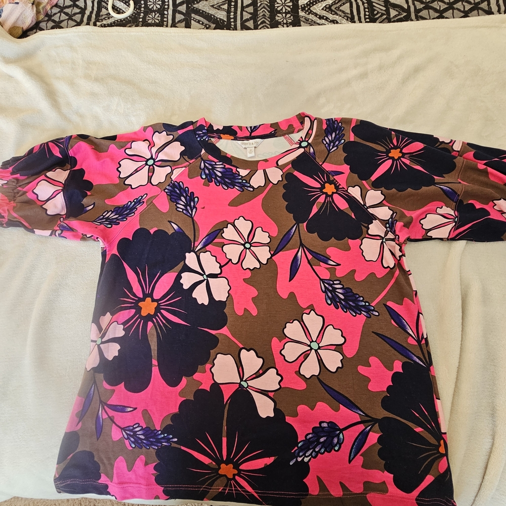 NWT Crown & Ivy Vibrant Pink and Brown Floral Tee - Picture 8 of 12